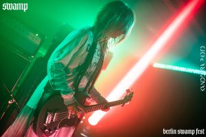 11_Grin_011