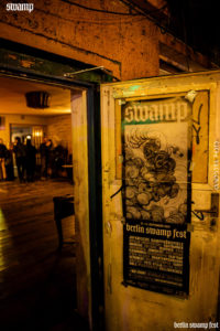 12_Outside_09