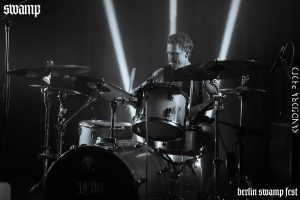 8_Deaftrap_006