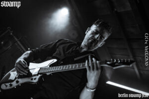 2D4A3299